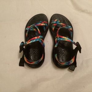 ⭐️Tie Die Z/cloud Chaco's⭐️